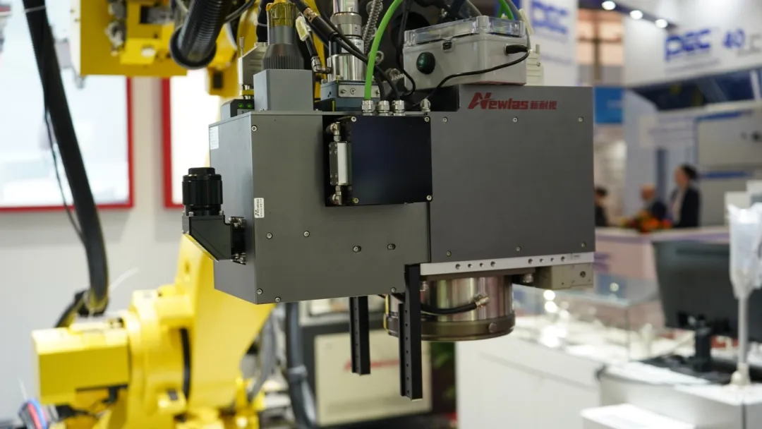 公赌船JCJC710亮相CIBF 2025：聚焦电池智造，展示创新焊接技术